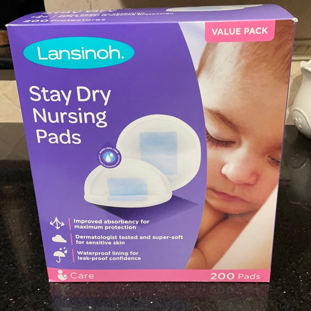 Lansinoh Stay Dry Nursing Pads